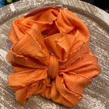 Load image into Gallery viewer, Couture Bowbands